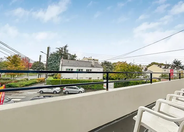 Casa de Férias Maison Charmante à Avec Jardin Privé *